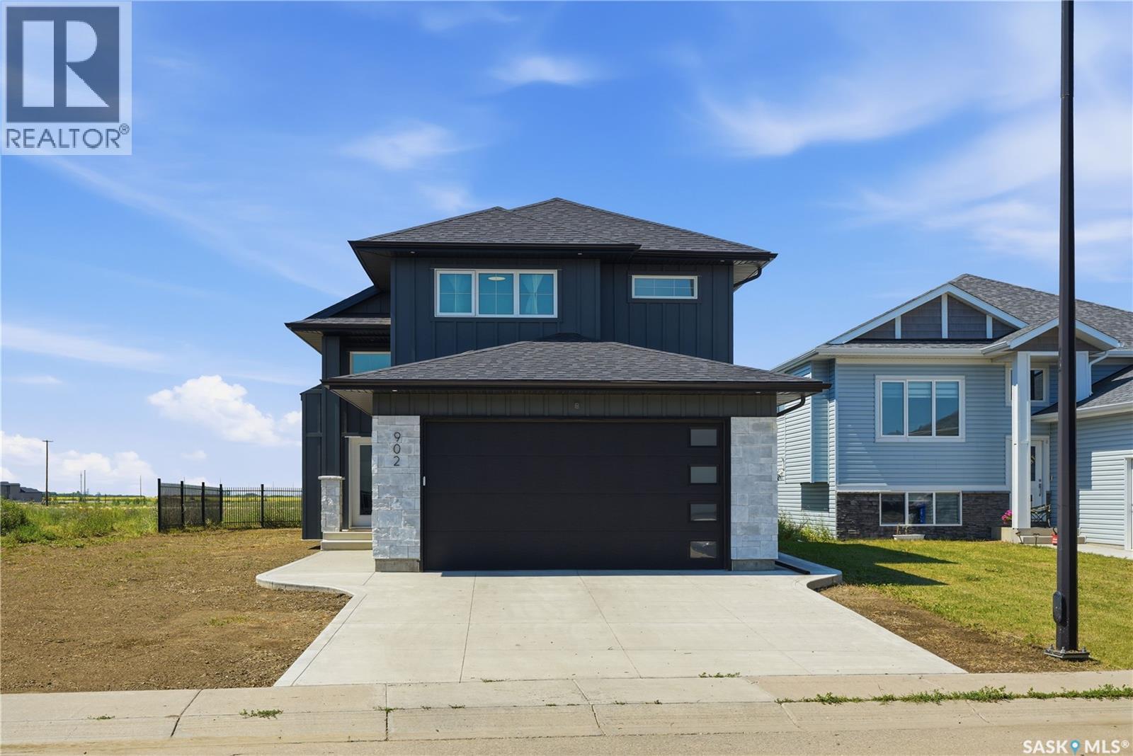902 Bentley Manor